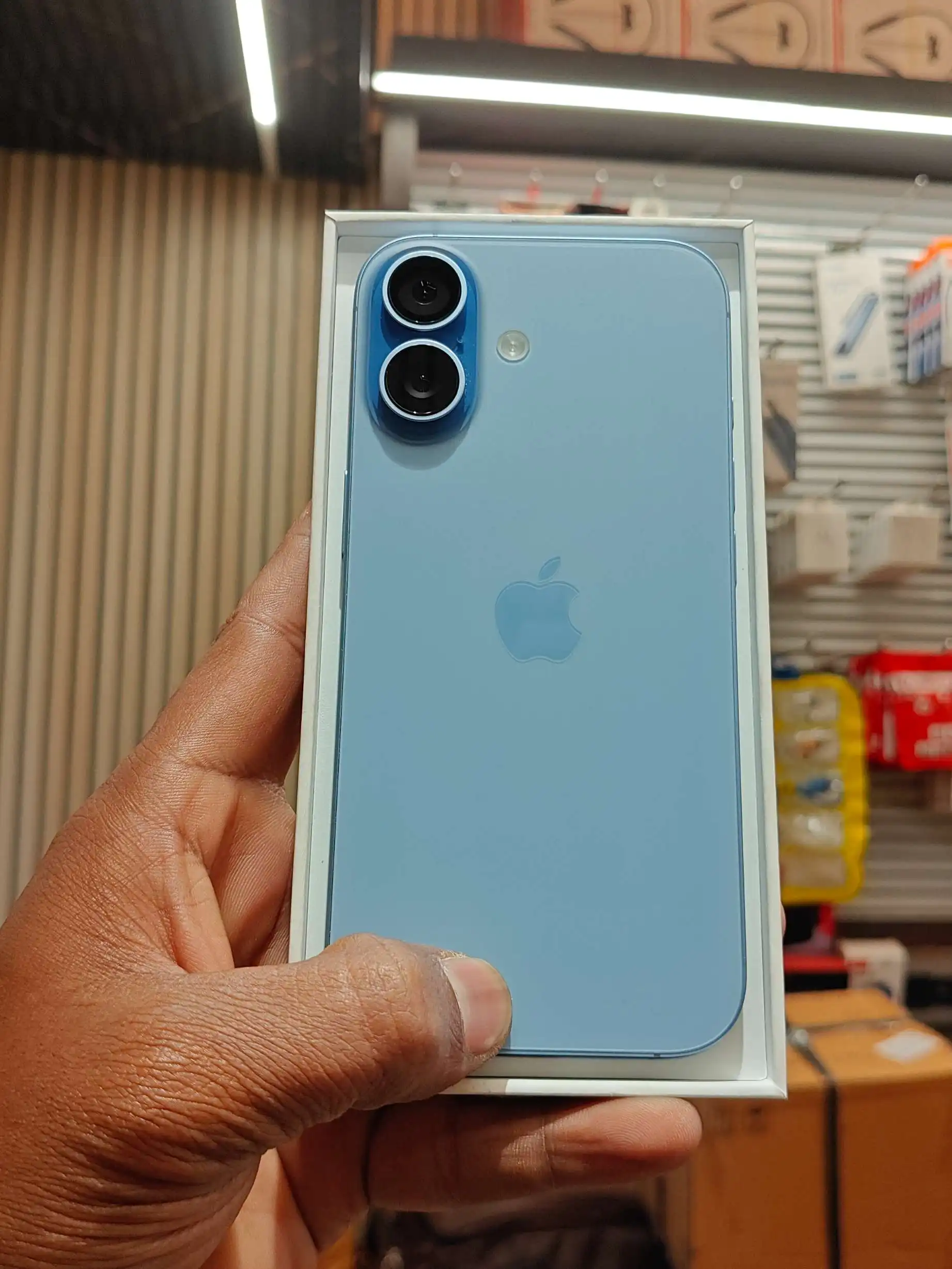 Second-hand Apple iPhone 17 price from ₹65,000 | Phoneo