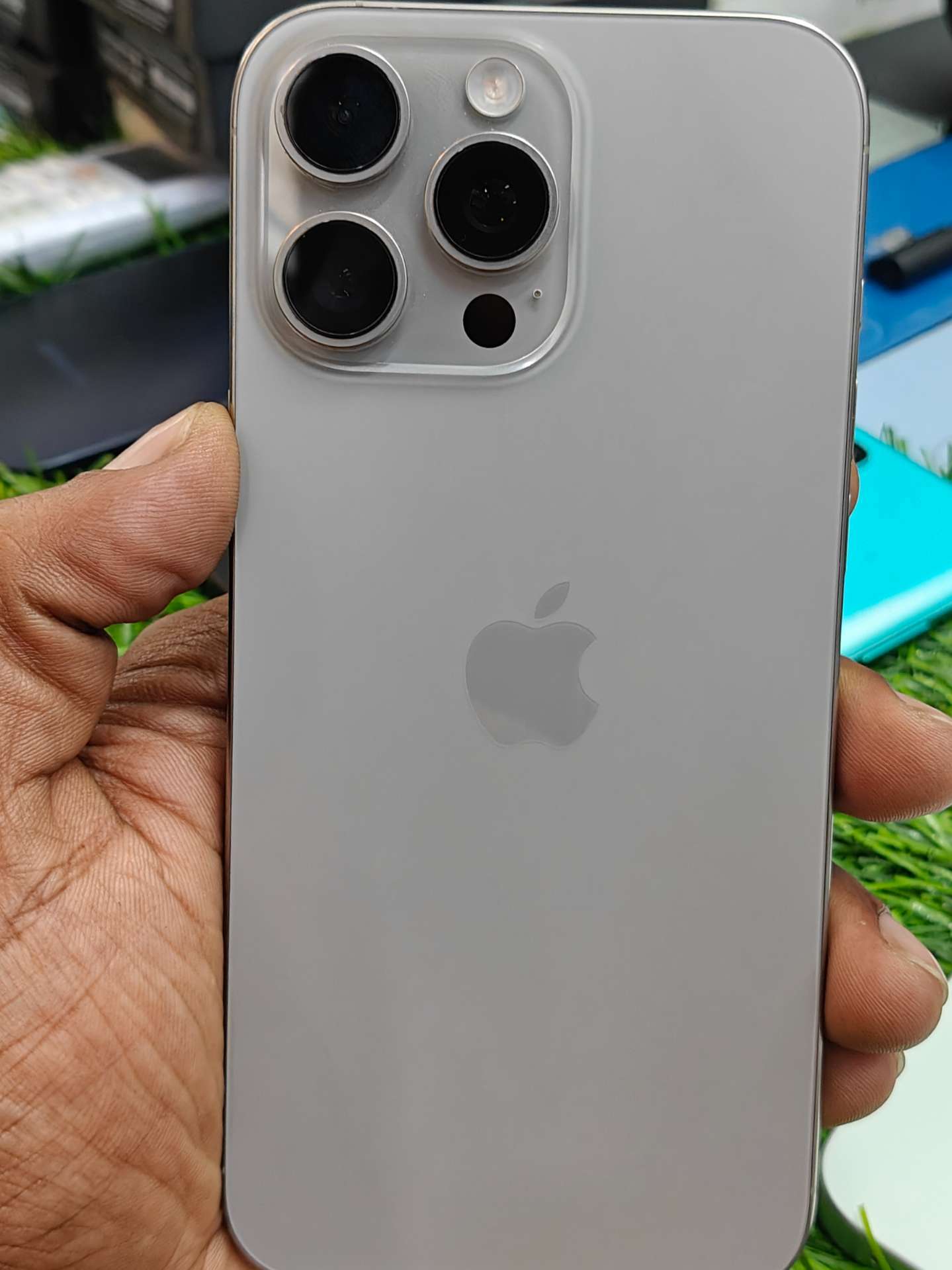 Apple iPhone 16 Pro Max 256 GB ₹89,499, Sakti | Phoneo